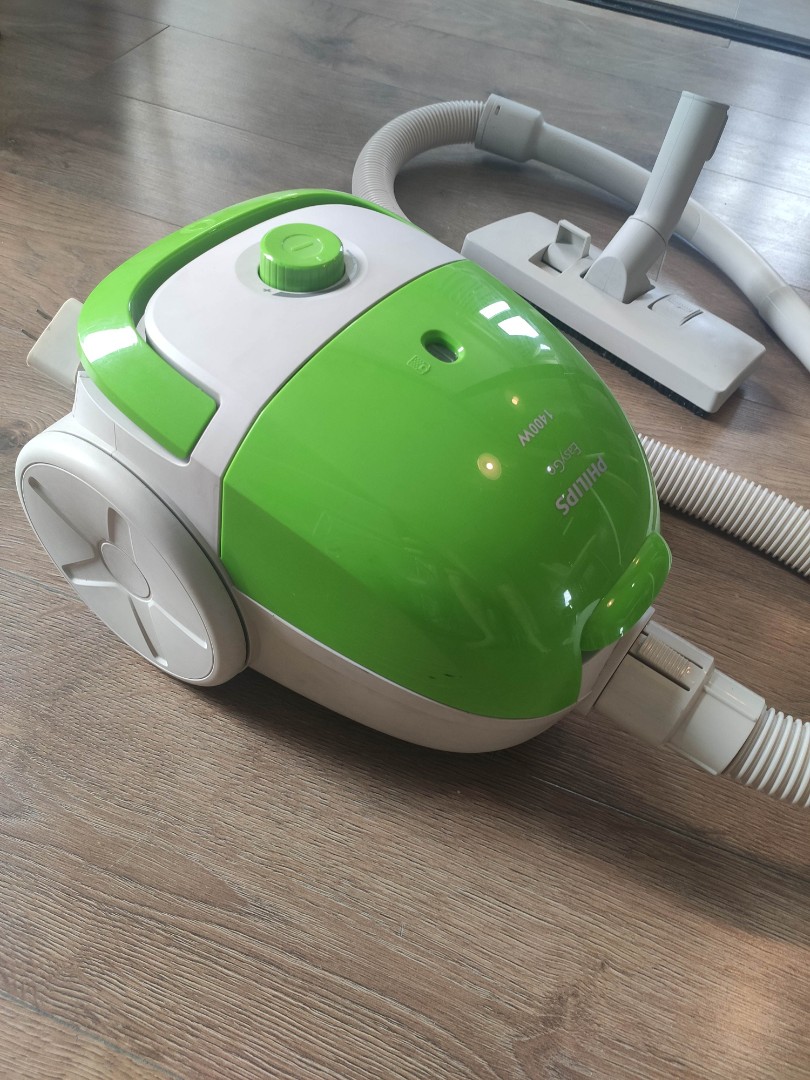 Philips EasyGo Vacuum Cleaner, Furniture & Home Living, Cleaning