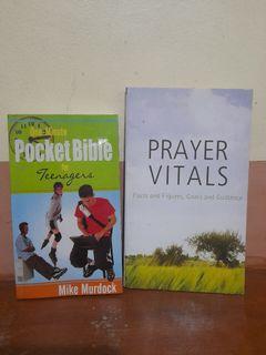 Pocket Bible for Teenagers & Prayer Vitals (Prayer Books Bundle)