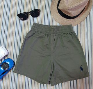 (Category: ) located in . Submitted by GrayCloset (Listing ID 1167880562, Image 1). Description: .