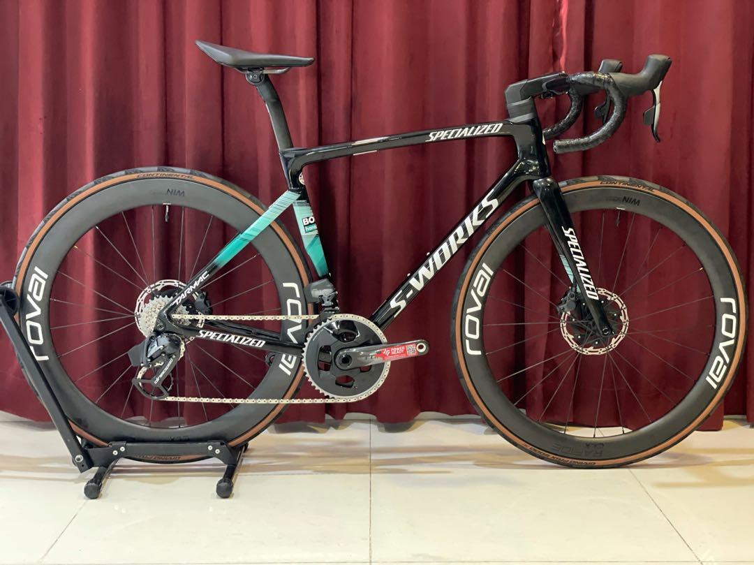 Tarmac SL7 (Category: Bicycles) located in Singapore. Submitted by triston77 (Listing ID 1167874172, Image 2). Description: Newly build full carbon Tarmac SL7 Disc road bike weight 7.5kg only. Size 54. - Drivetrain : SRAM Force eTap AXS 2x12 speed, with CeramicSpeed OSPW Crankset : SRAM Force eTap AXS DUB 48/35T 170mm Cassette : SRAM Red eTap AXS XG-1290 10-28T Chain : SRAM Red eTap AXS 12 speed Rotors : SRAM CenterLine X 160mm (centerlock) - Bot