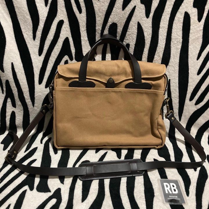 Tas filson, Fesyen Pria, Tas & Dompet , Tas Selempang di Carousell