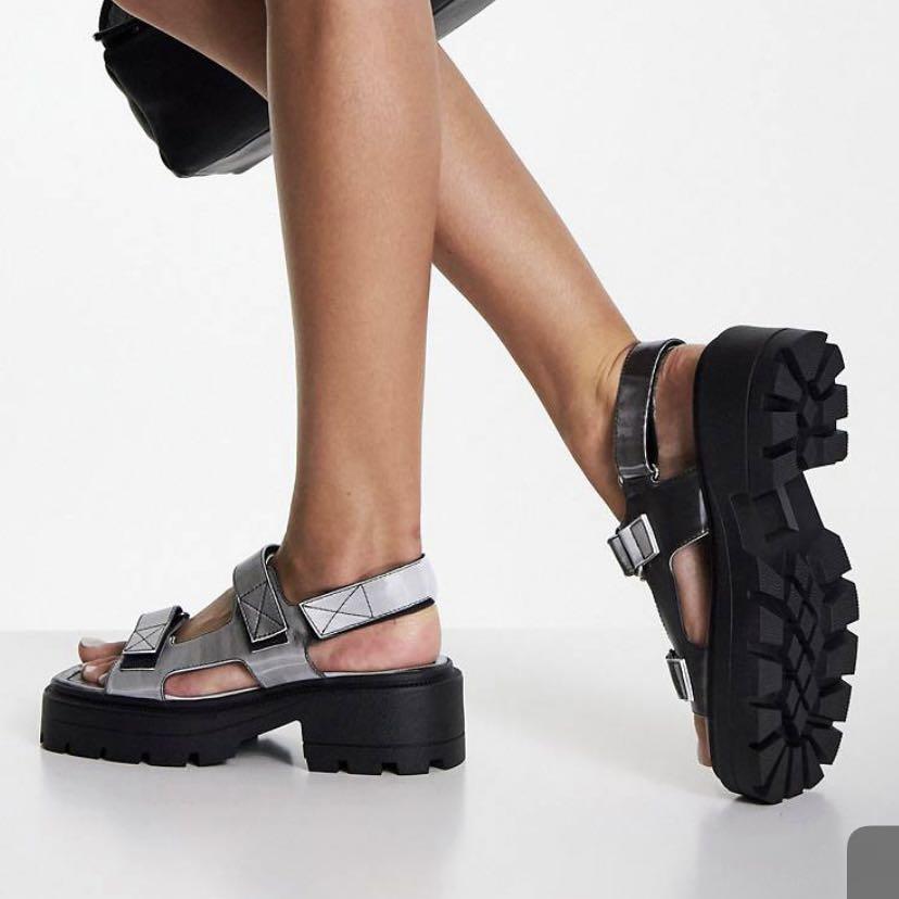 Holographic hot sale chunky sandals