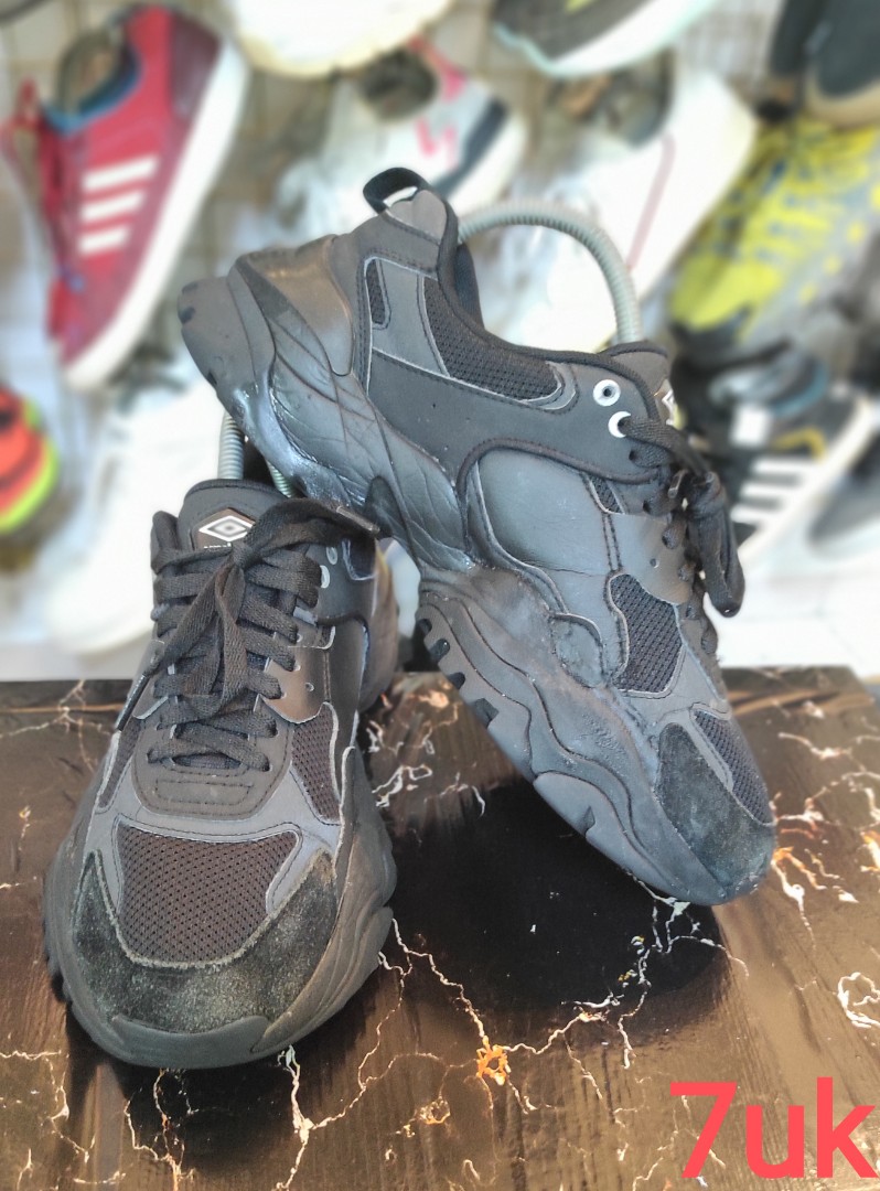 Umbro bumpy black sale