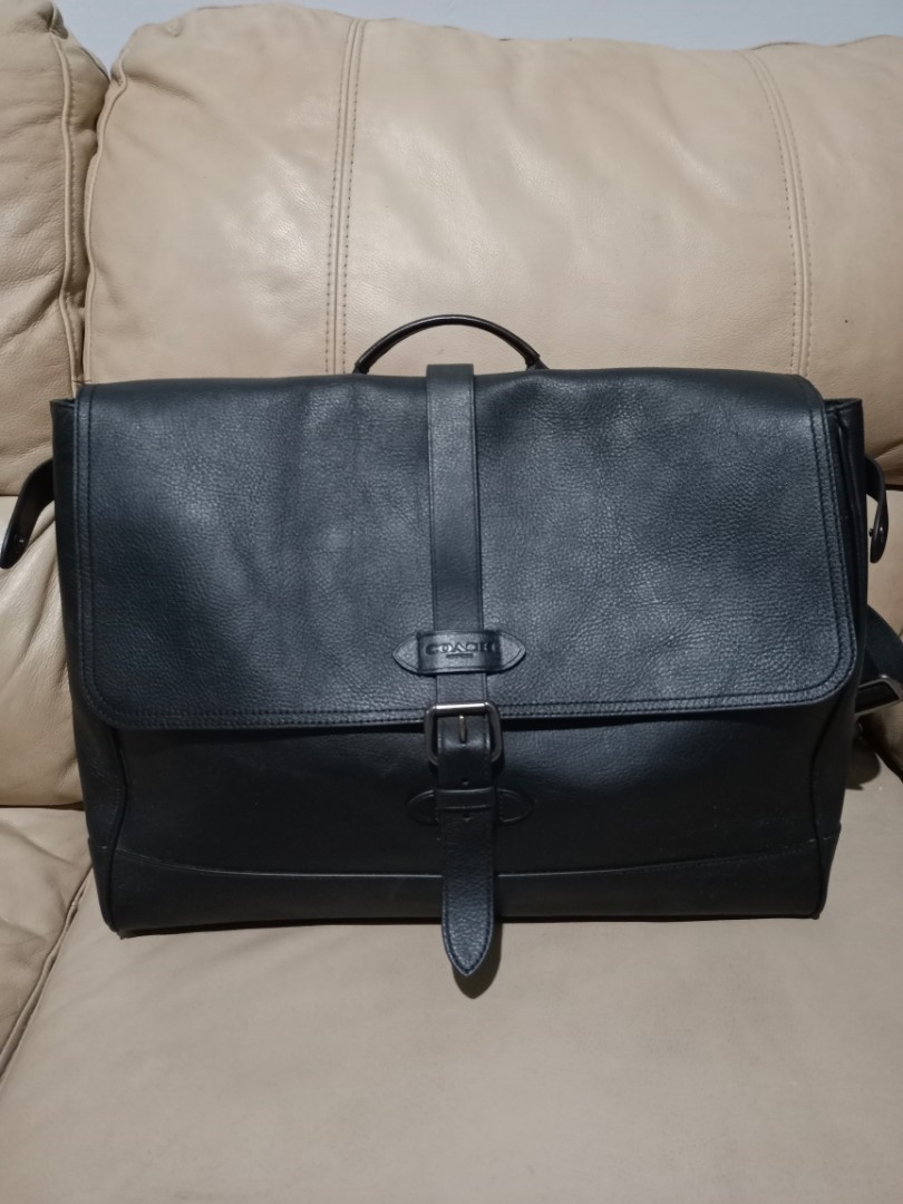 UNISEX MESSENGER BAG, Men's Fashion, Bags, Sling Bags on Carousell