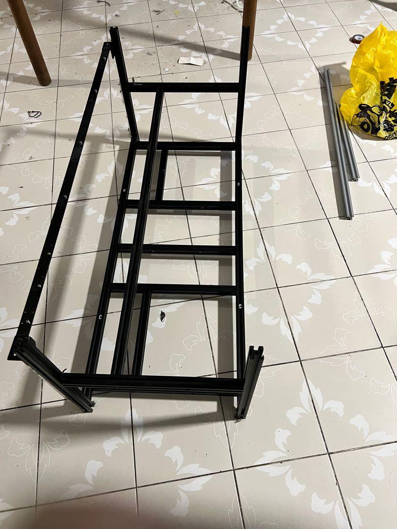 Gpu mining frame (Category: Computer Parts) located in Singapore. Submitted by saseedharan (Listing ID 1167952110, Image 1). Description: .