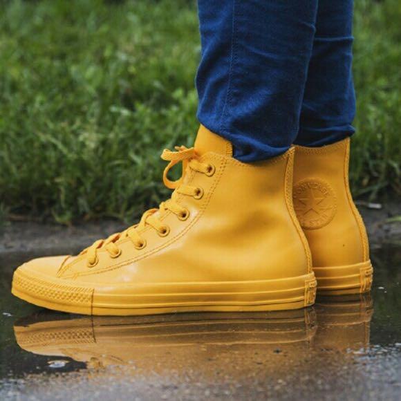 Yellow converse boots discount