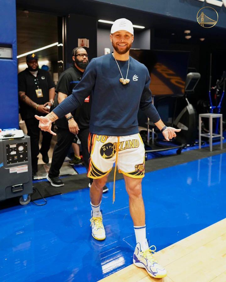 Steph curry parade shorts hot sale