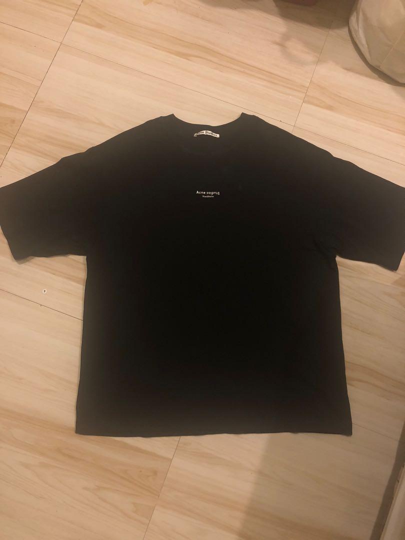 Acne Studios Oversize tshirt (Category: Tshirts & Polo Shirts ) located in Cadiz. Submitted by v.v96 (Listing ID 1168165441, Image 3). Description: Length-29inches Width-23inches Size xxs For shipping only Address:Cadiz City, Negros Occidental.