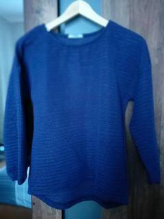 Atasan biru tua bahan strech