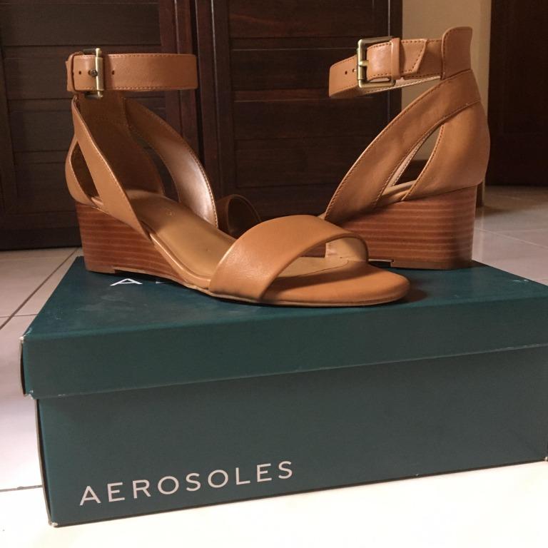 Aerosoles willowbrook wedge discount sandals