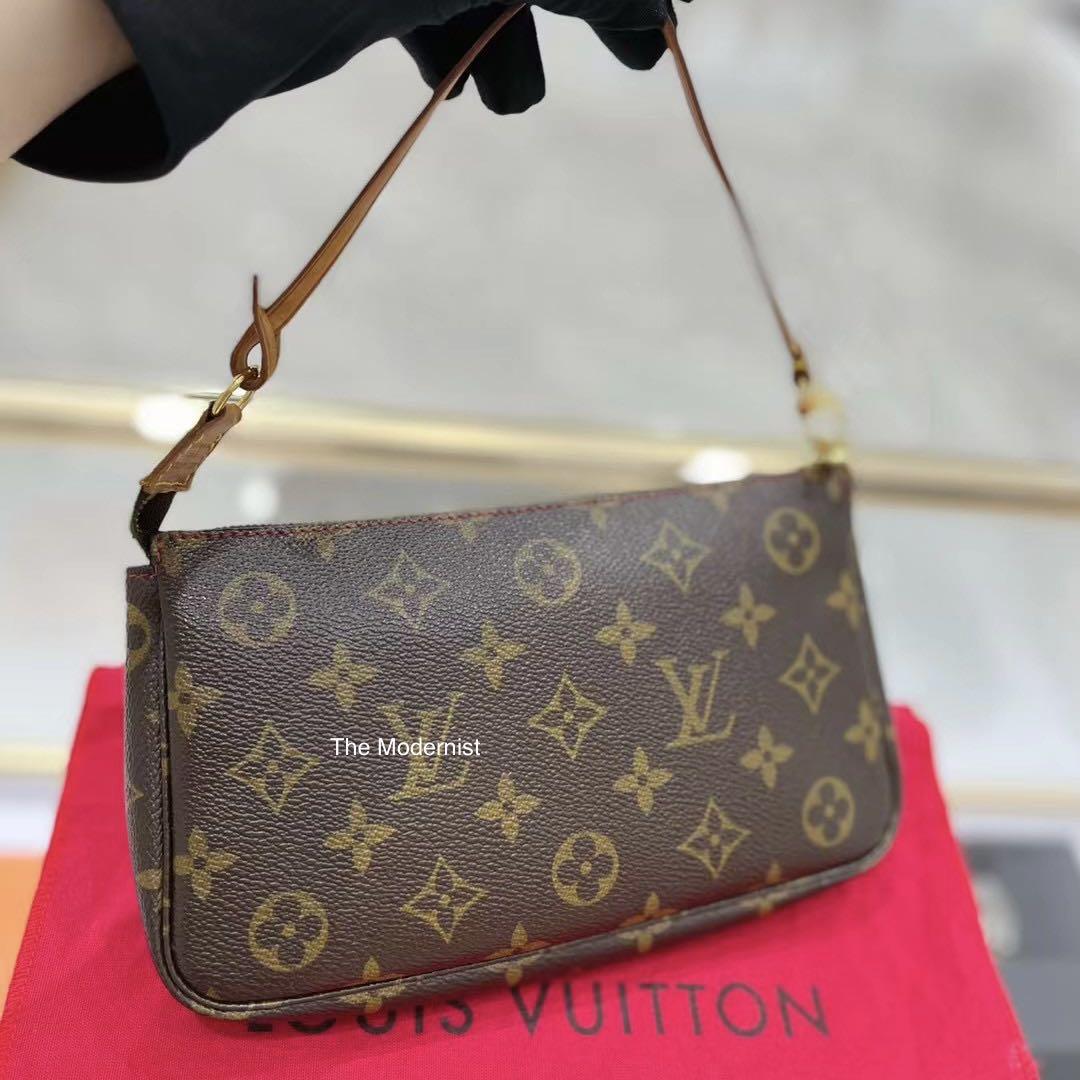 Louis Vuitton 2005 Murakami cherry pochette accessoire Multiple colors  Cloth ref.243588 - Joli Closet