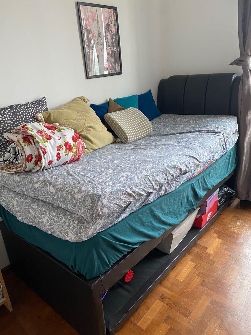 Bed Frame (Category: Bed Frames & Mattresses) located in Singapore. Submitted by swapp_stone (Listing ID 1168079792, Image 2). Description: Bed frame for sell. Pickup location Kembangan MRT. .