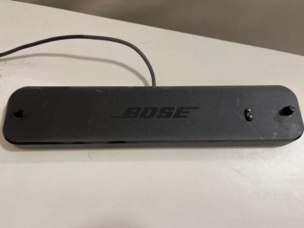 Bose SoundLink III bluetooth and cradle