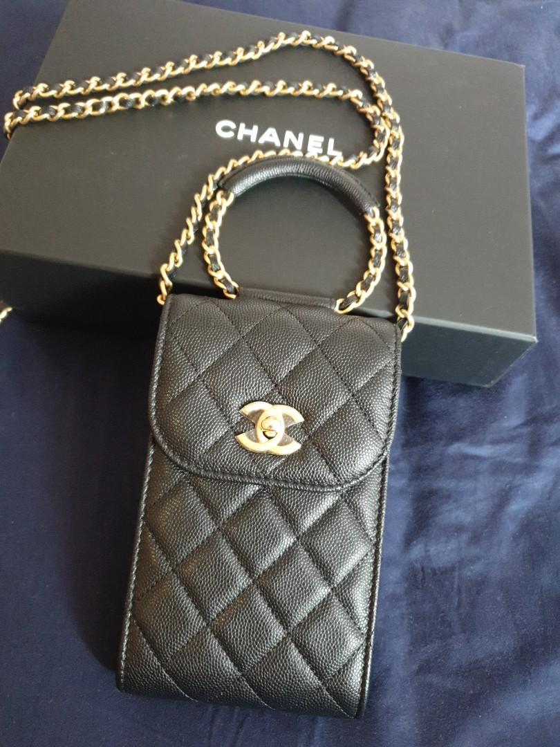 Chanel best sale handphone pouch