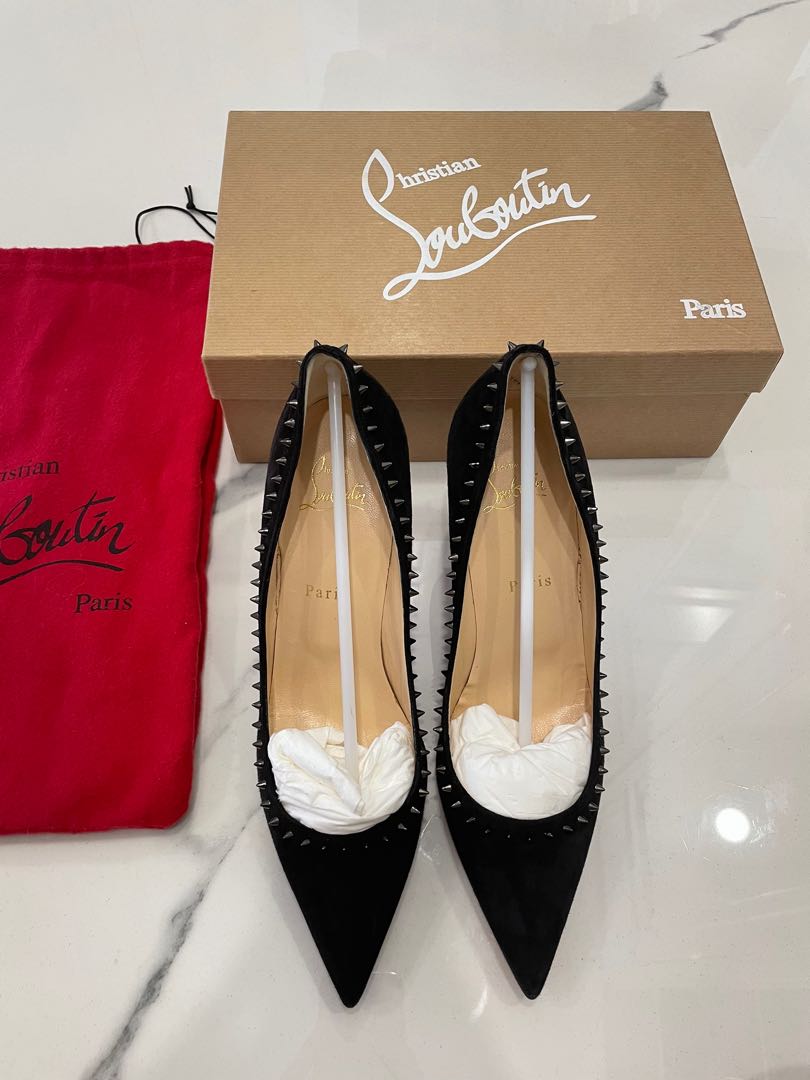 Christian Louboutin size 39 Women s Fashion Footwear Heels on