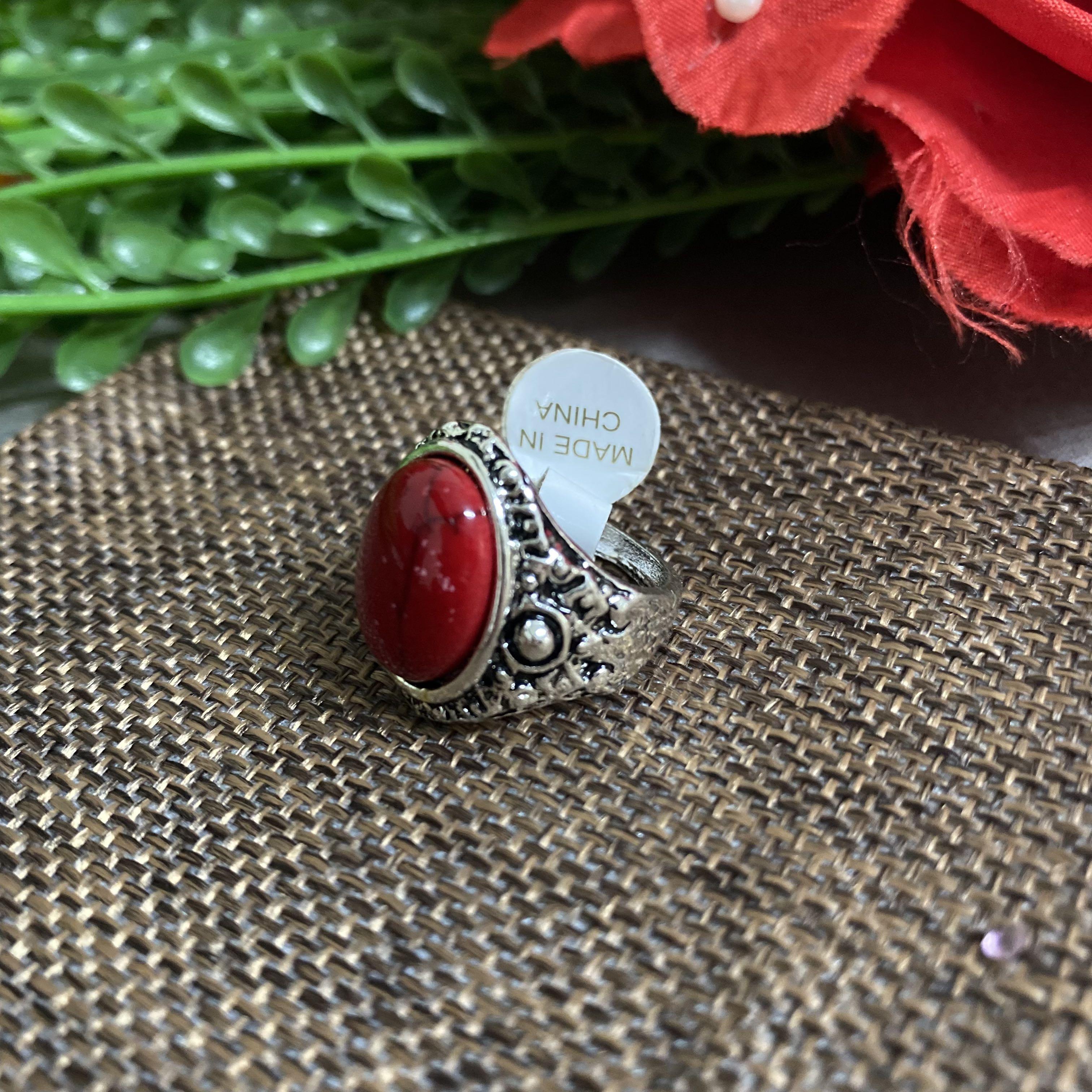 Vintage red on sale stone ring