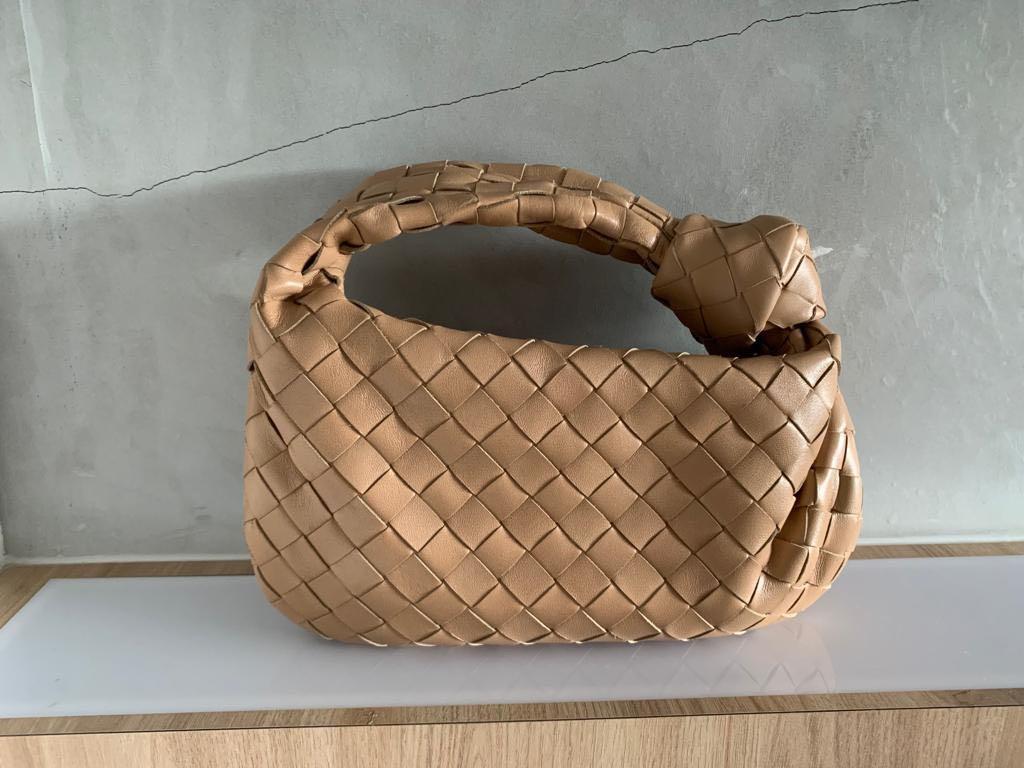 Bottega veneta hotsell mini jodie cipria
