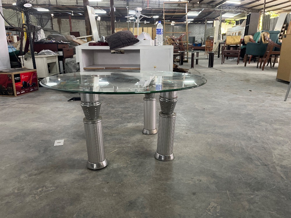 Glass Top Round Coffee Table with Steel Leg / Meja Kopi Bulat Atas Kaca ...