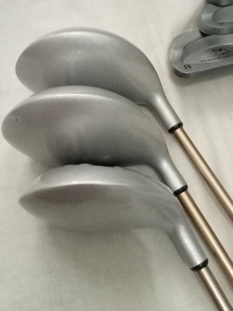 Graph X golf clubs select edition[Titanium Matrix], Sports Equipment