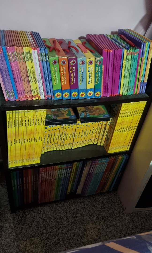 GROLIER Encyclopaedia book sets and DVDs., Hobbies & Toys, Books ...