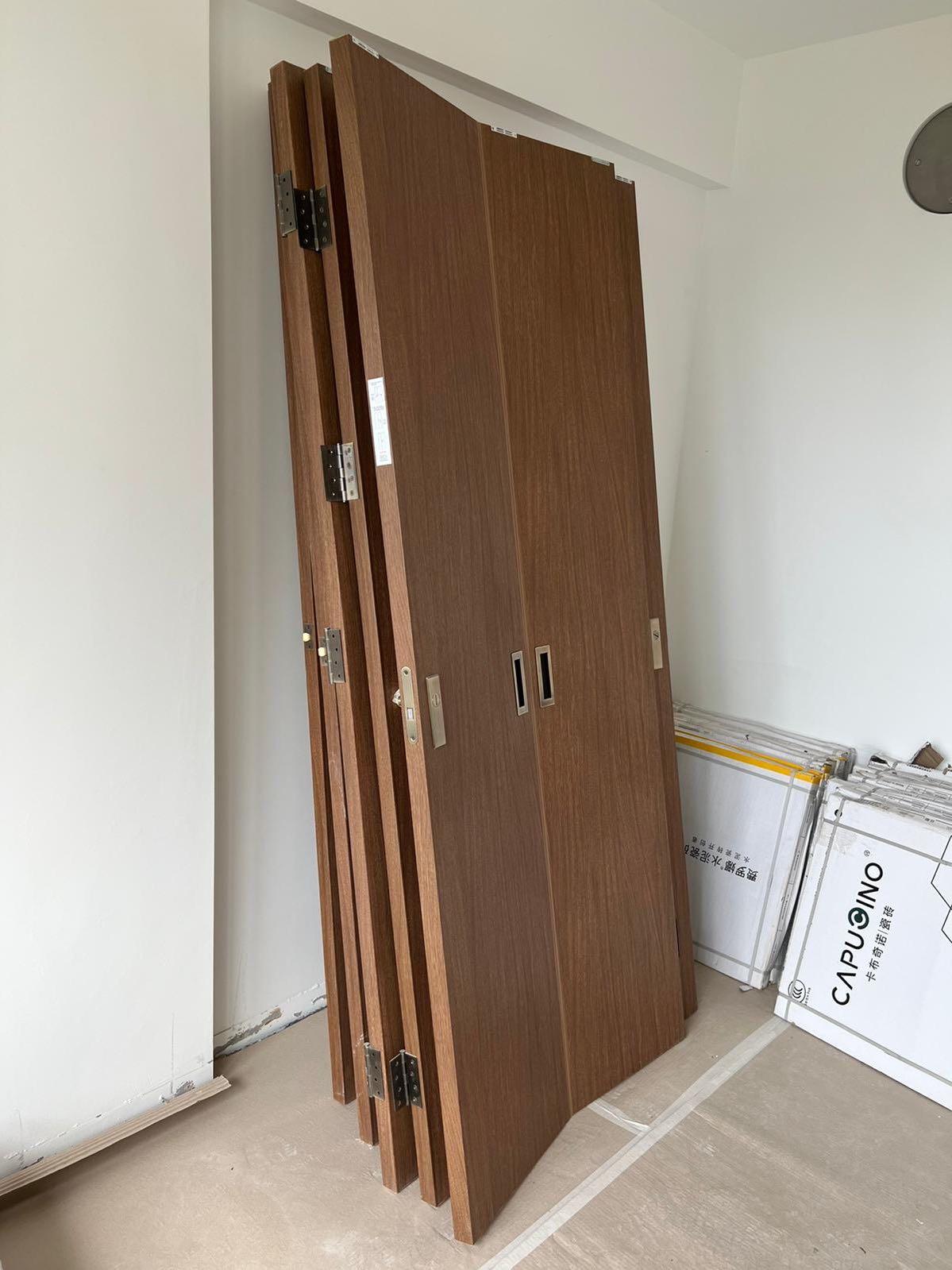 5 pcs BTO Toilet & Bedroom laminated UPVC doors, Furniture & Home Living, Security & Locks
