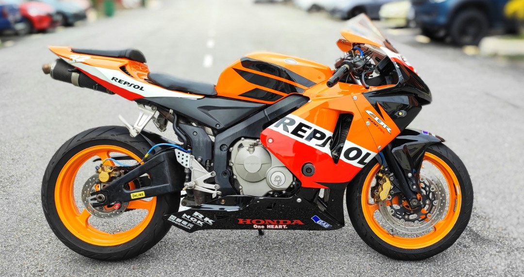 2005 cbr600rr repsol on sale