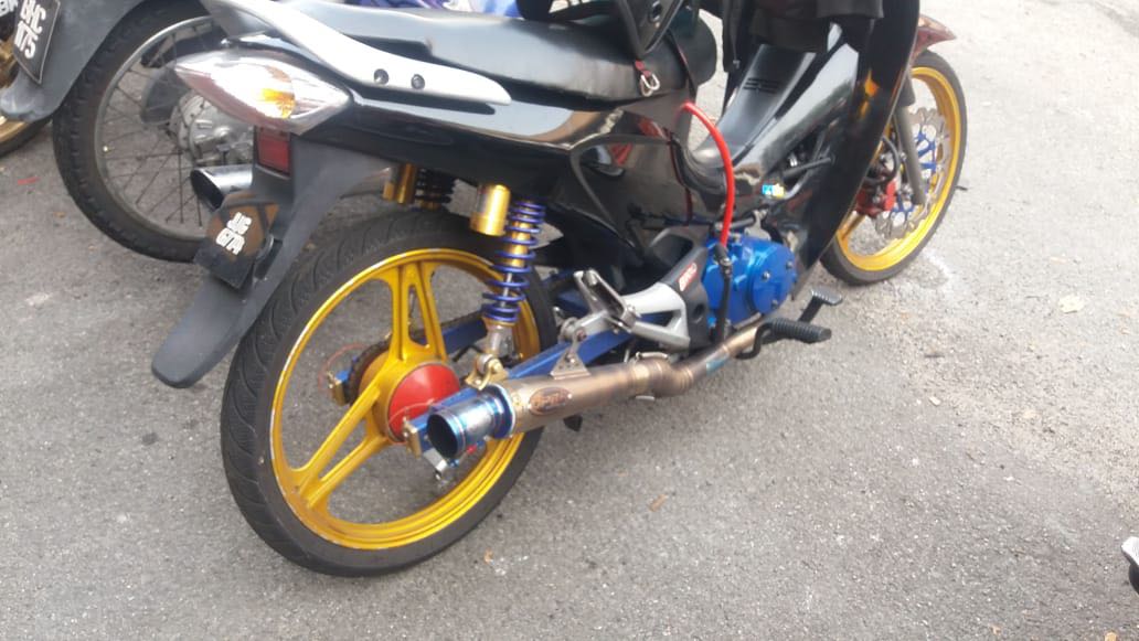 Wave 125 on sale first model
