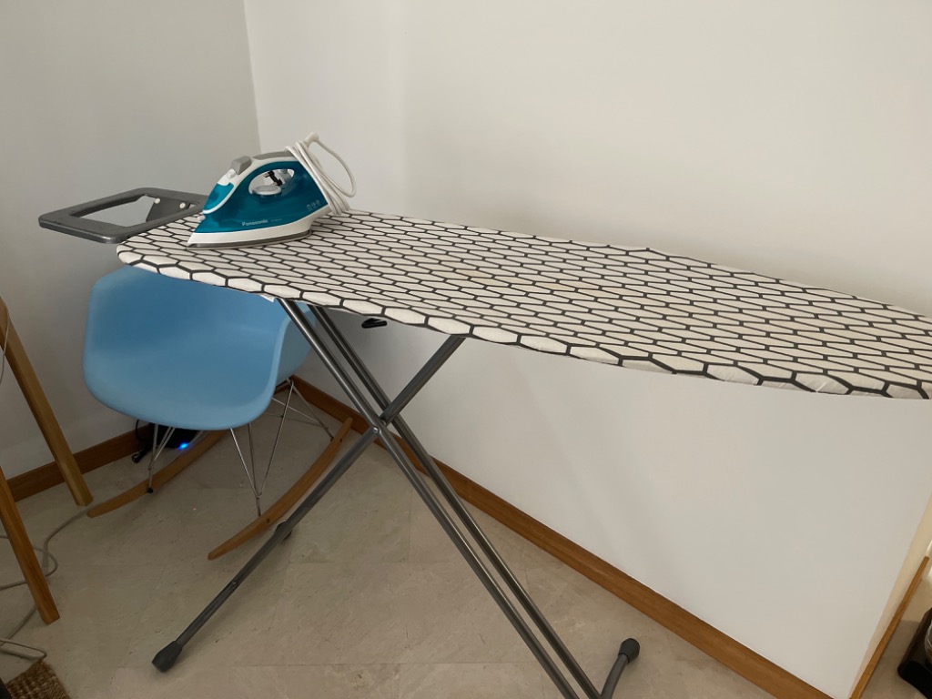 Ironing board and Iron, Furniture & Home Living, Cleaning & Homecare
