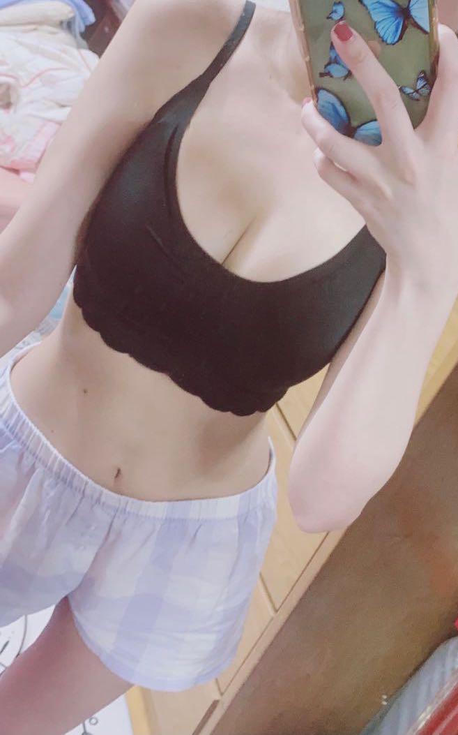 kissybartopbra_topbra_1655867665_b27e3429_progressive.jpg