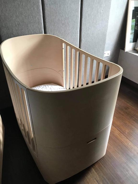 Leander Classic Baby Cot Kids Bed with Junior Extension Kit (Ages 07