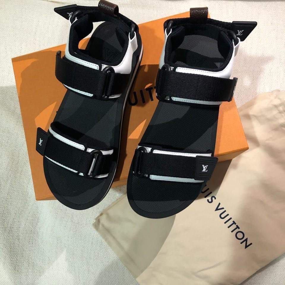 Arcade flat sandal deals