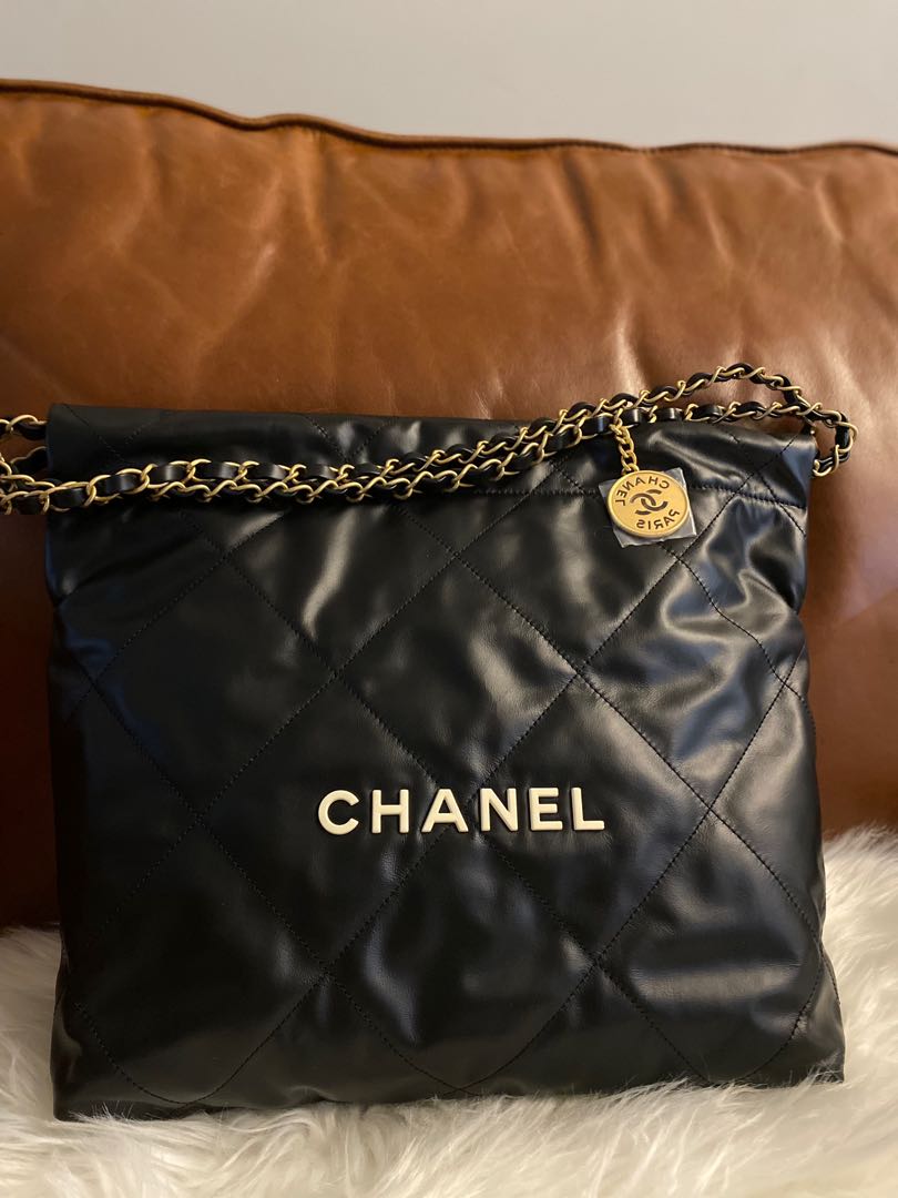 Lowest deal ‼️Chanel 22 hobo black small bag, Luxury, Bags & Wallets on  Carousell