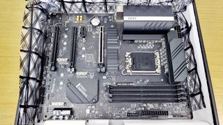 （分類：）位於 。 由 kenneth_2013 提交（商品編號 1168112214，圖片 1）。簡介： 。