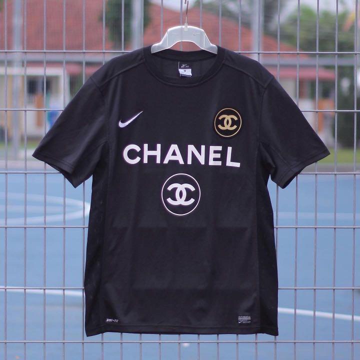 Modderig ga winkelen Premier Nike Chanel Jersey, Men's Fashion, Tops & Sets, Tshirts & Polo Shirts on  Carousell