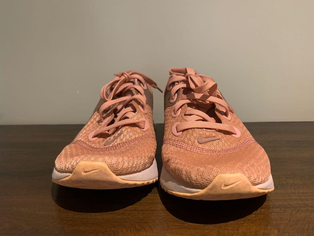 Nike legend react rust pink top