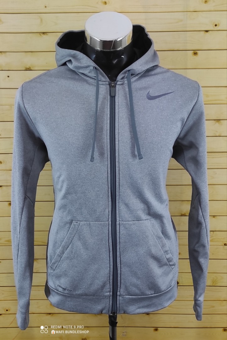 nike therma fit hoodie sweater Men s Fashion Coats Jackets and Outerwear on Carousell