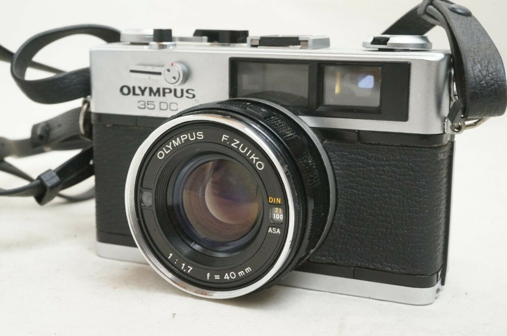 Olympus 35 DC Film Camera F. Zuiko 40mm f/1.7 lens (fixed lens