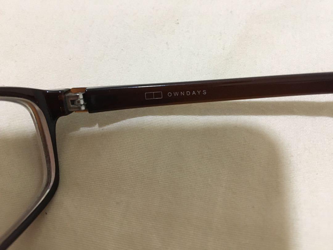 Owndays Prescription Glasses (Category: Vision Care) located in Pasig City. Submitted by betchaybetchay (Listing ID 1168160393, Image 3). Description: Bought: May 2021 Used for 1 year only. Rfs: nagpa lasik na. Need cash. Grade of this glasses is 500. Pa-change lens na lang. .