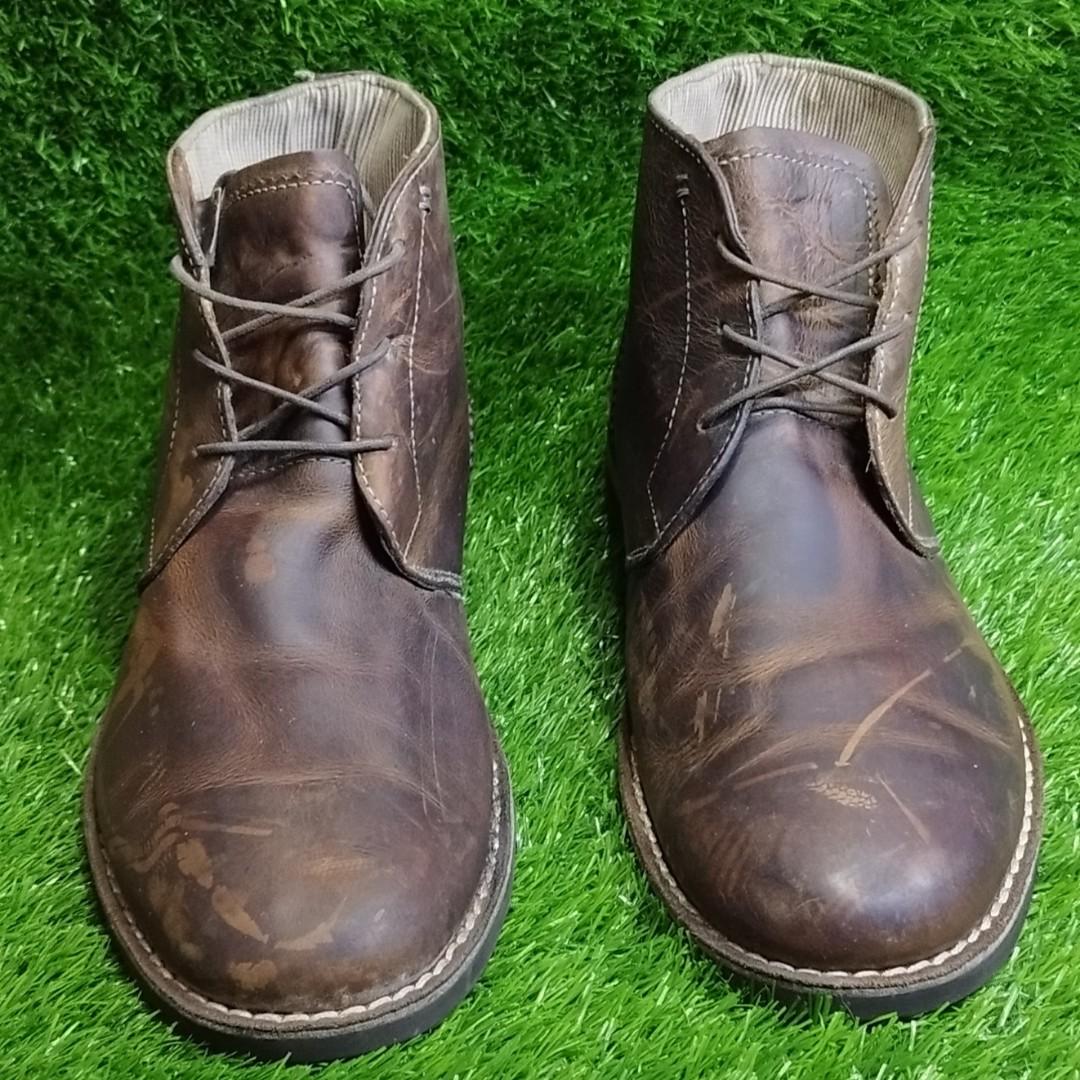 Penguin hank chukka hotsell boot