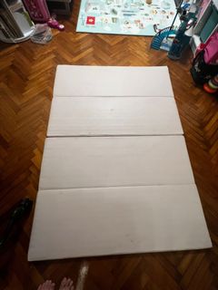 （分類：）位於 。 由 lillianjovy 提交（商品編號 1168202635，圖片 1）。簡介： 。