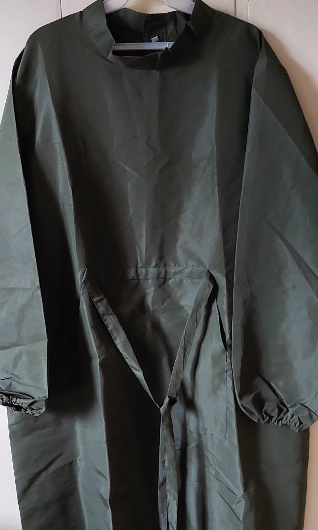 PPE Suit (Category: Braces, Support & Protection) located in Quezon City. Submitted by vilkasa (Listing ID 1168135293, Image 3). Description: Washable, medical grade Water repellent Microfiber isolation gown Color: Navy Blue & Army Green Size: XXL If buying both suits, selling it for Php350.00 only..