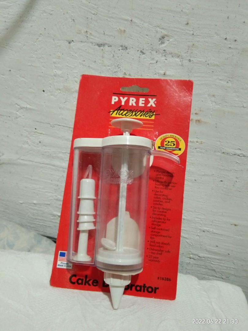 Pyrex cake decorator (Category: Bakeware) located in Quezon City. Submitted by eilgaraje (Listing ID 1168184382, Image 1). Description: as posted made in u.s.