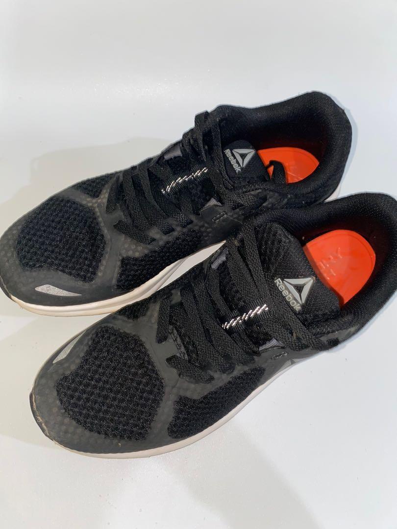 Sepatu reebok deals memory tech