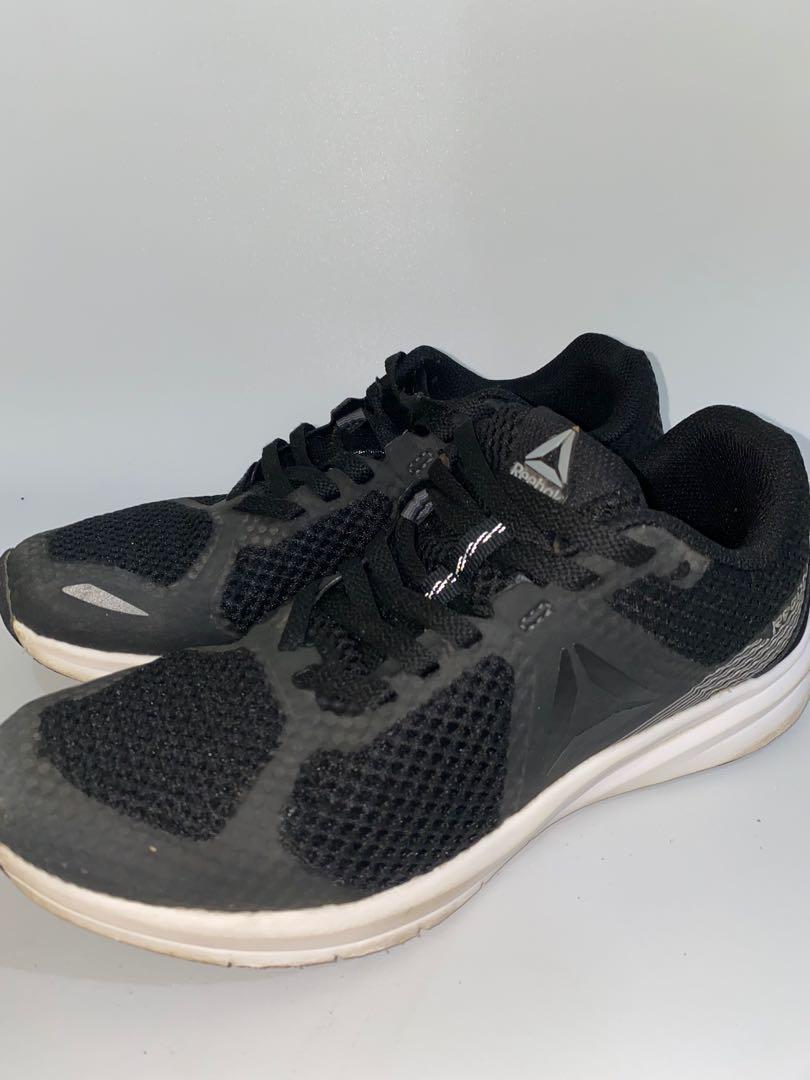 Reebok memory tech Olah Raga Perlengkapan Olahraga Lainnya di