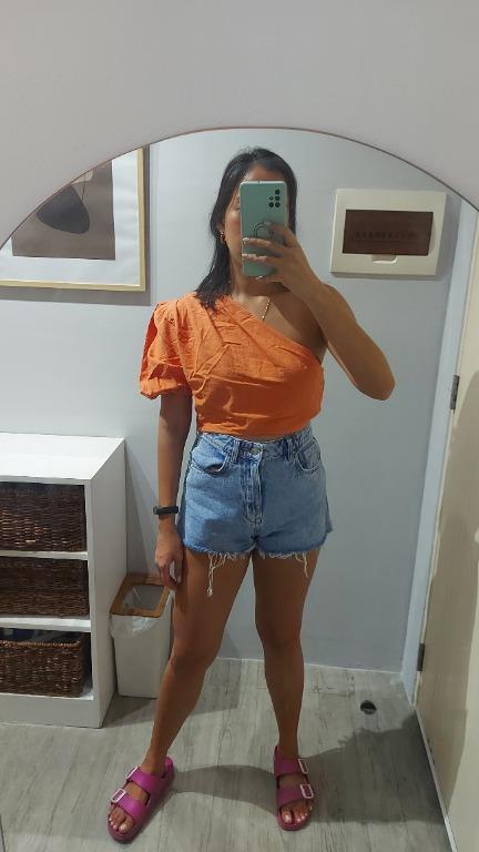 Shein one shoulder orange puff sleeves (Category: Blouses) located in Mandaluyong City. Submitted by pauladeasis (Listing ID 1168171524, Image 2). Description: Rfs: too big for me!!! .