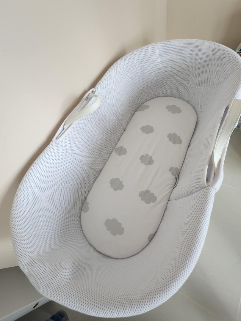 Shnuggle Dreami Moses Basket + mosquito net + 2 cot sheets, Babies