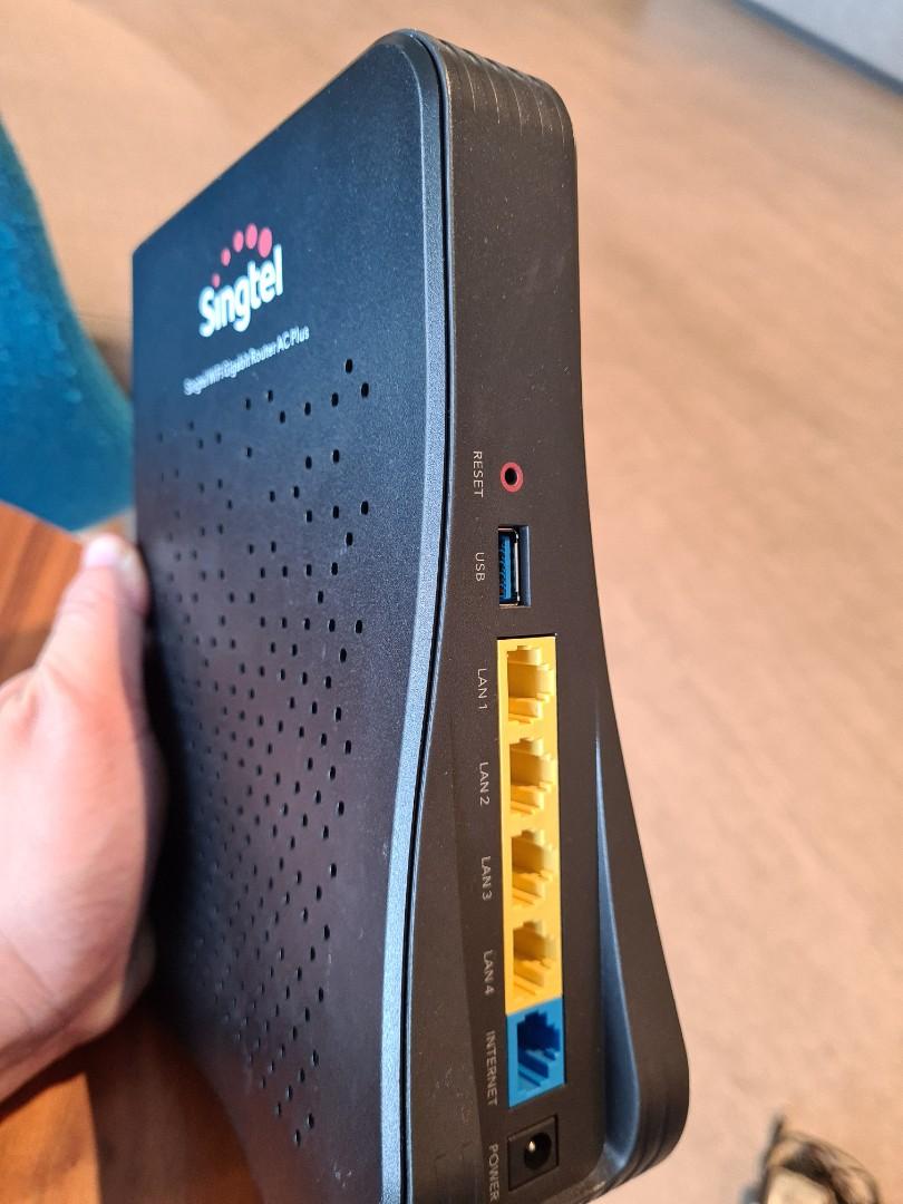 Singtel WiFi Gigabit Router AC Plus, TV & Home Appliances, TV