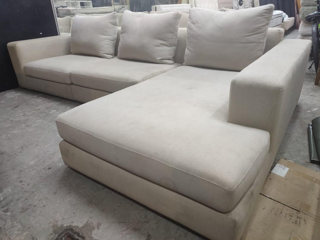 Sofa besar L shape bulu angsa (used), Furniture & Home Living, Furniture, Sofas on Carousell