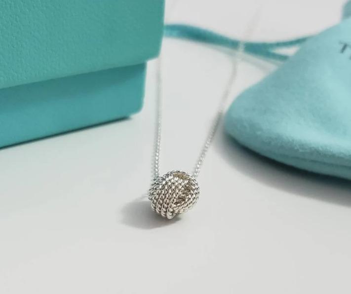 Tiffany & Co Twist Knot Necklace, Women's Fashion, Jewelry & Organisers