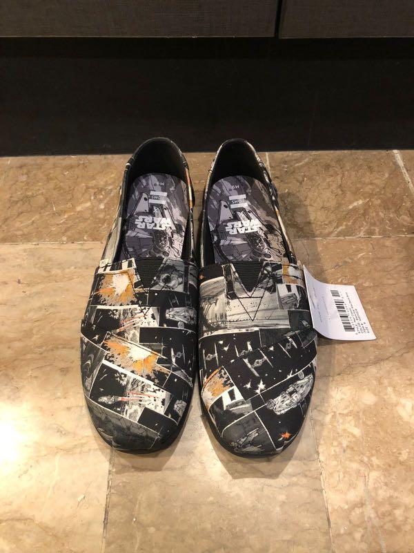 TOMS X Star Wars limited edition Men s Fashion Footwear Sneakers on Carousell